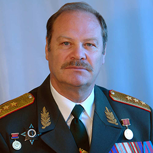 2. Овчинников Вячеслав Викторович Начальник ГУИН МВД России с 1997 г. по 1998 г. 2. Овчинников Вячеслав Викторович Начальник ГУИН МВД России с 1997 г. по 1998 г.